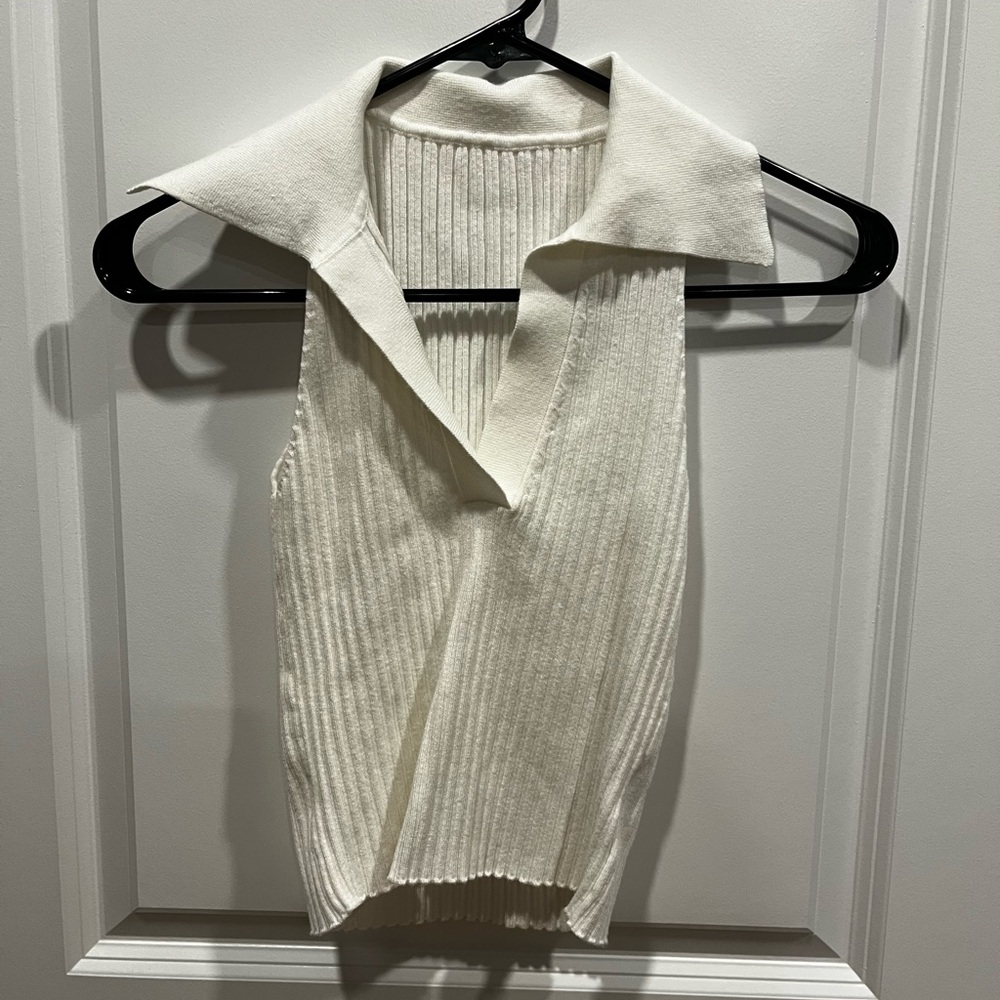 SHEIN Cream V-Neck Sleeveless Sweater